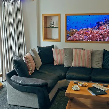 The Oceanic Luxury Hotel