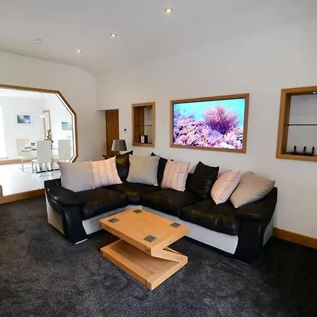 The Oceanic Luxury 4* Falmouth
