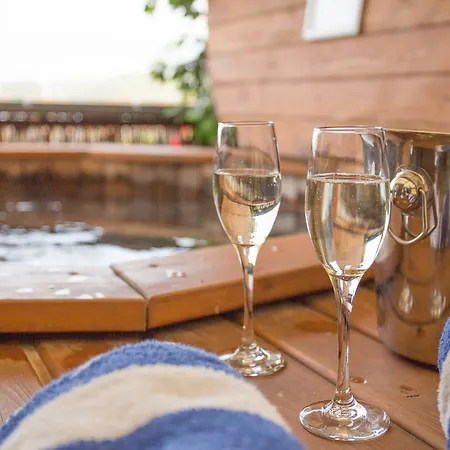 The Oceanic Luxury 4*
