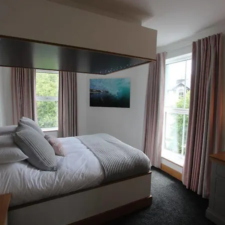 The Oceanic Luxury Hotel Falmouth